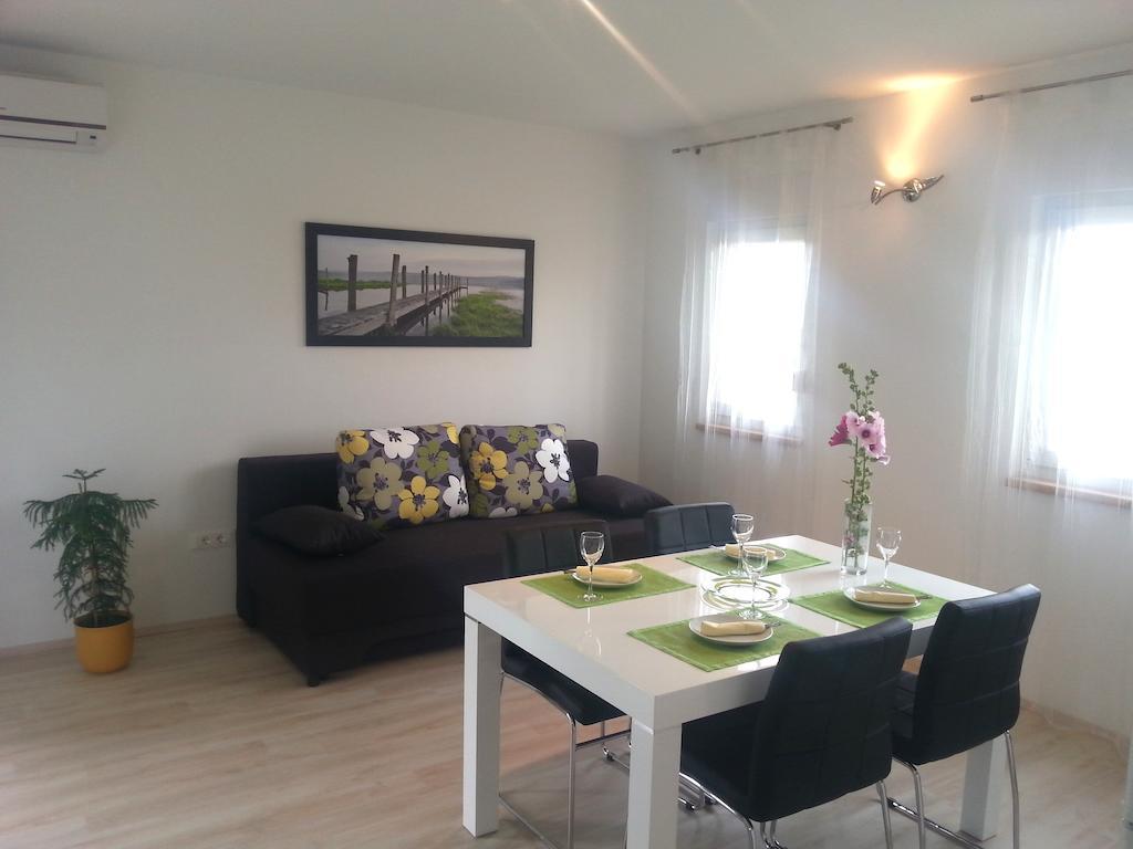 Apartments Levanat Zadar Room photo